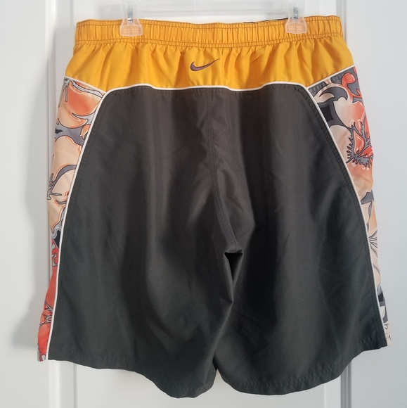 Vintage Nike Swimtrunks - Picture 2 of 7